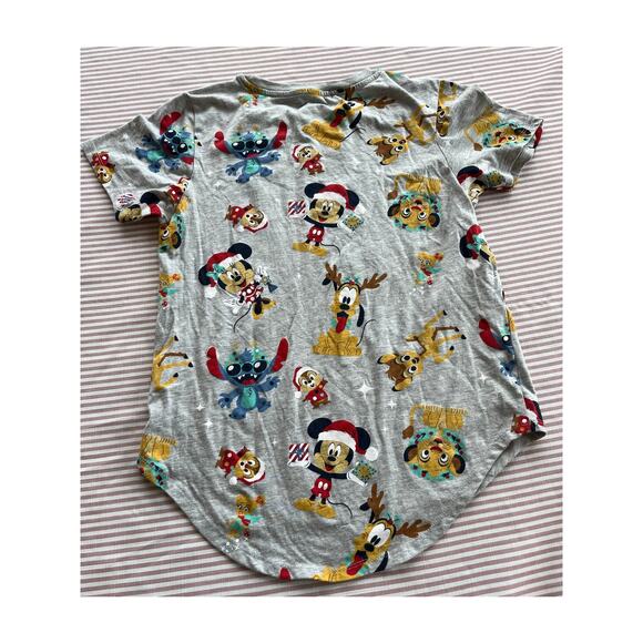 Disney 100 Christmas T-Shirt Juniors M Gray Mickey & Friends Festive Print - Picture 2 of 7